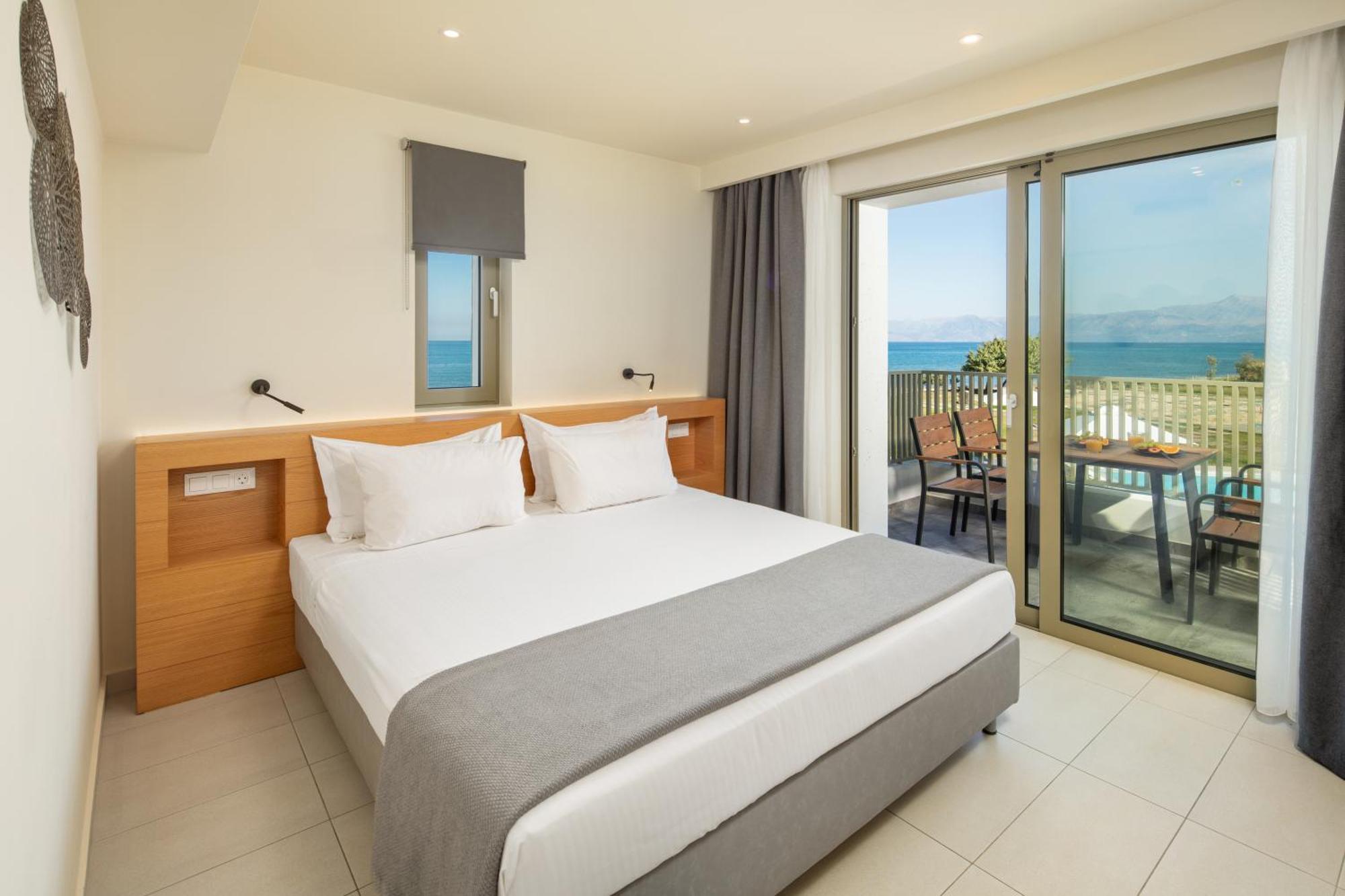 Thalassa Suites Almiros Beach Habitación foto